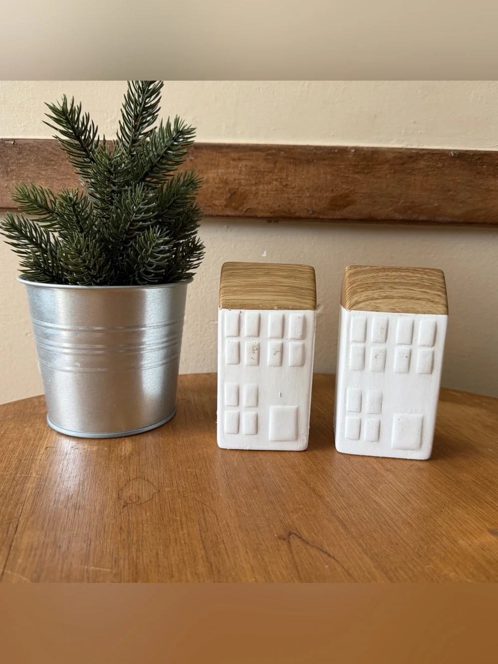White Christmas Ceramic Decorative Houses with Wood Tops
